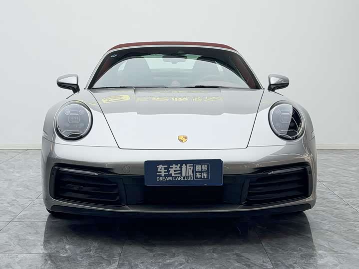 Фото 2 - Porsche 911