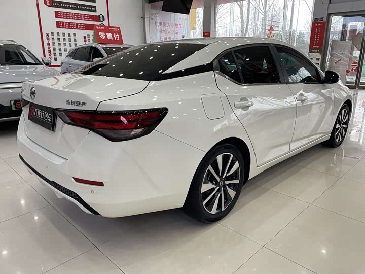 Фото 5 - Nissan Sylphy