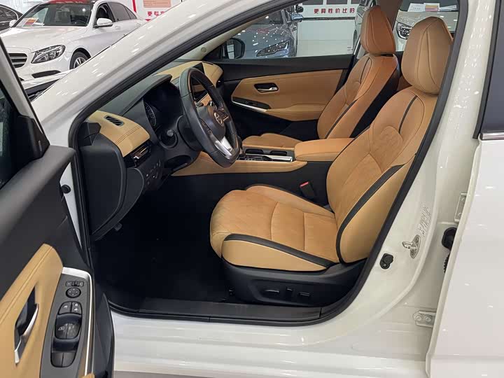 Фото 7 - Nissan Sylphy