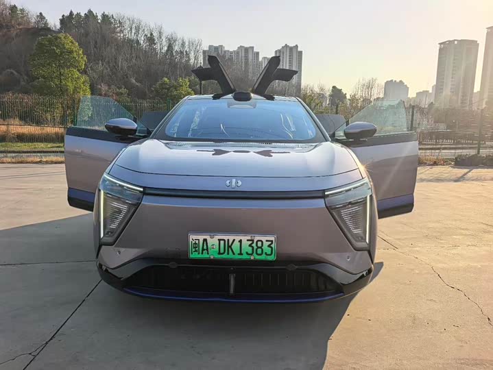 Фото 7 - HiPhi Y