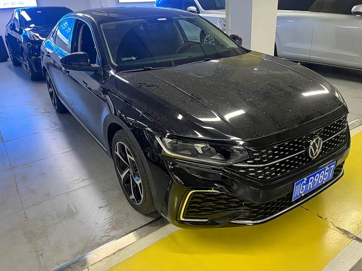 Фото 3 - Volkswagen Passat