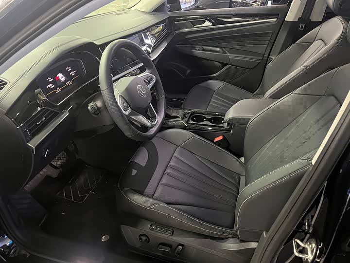 Фото 4 - Volkswagen Passat