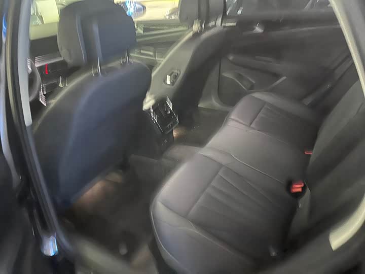 Фото 5 - Volkswagen Passat