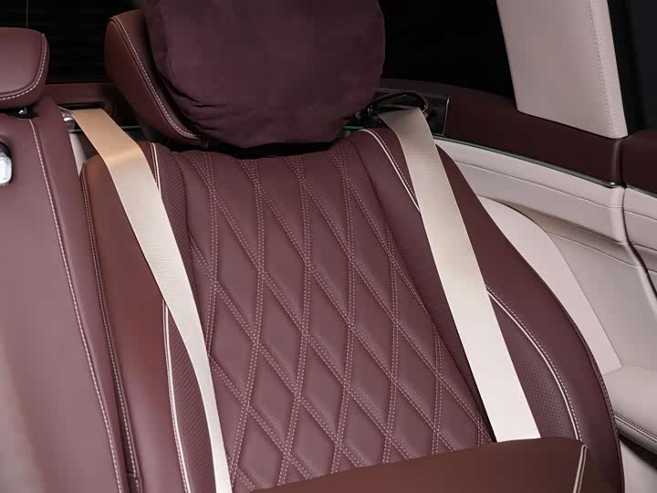 Фото 12 - Mercedes-Benz Maybach GLS