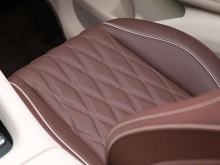 Фото 14 - Mercedes-Benz Maybach GLS