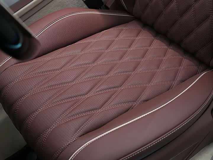 Фото 15 - Mercedes-Benz Maybach GLS