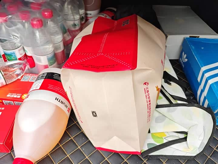 Фото 4 - Jaguar XE L