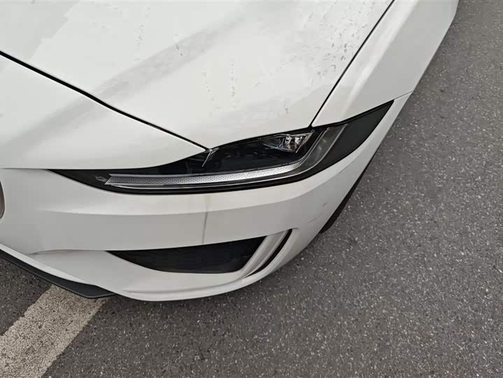 Фото 5 - Jaguar XE L