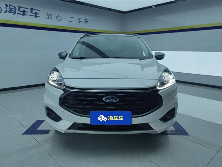 Фото 2 - Ford Escape