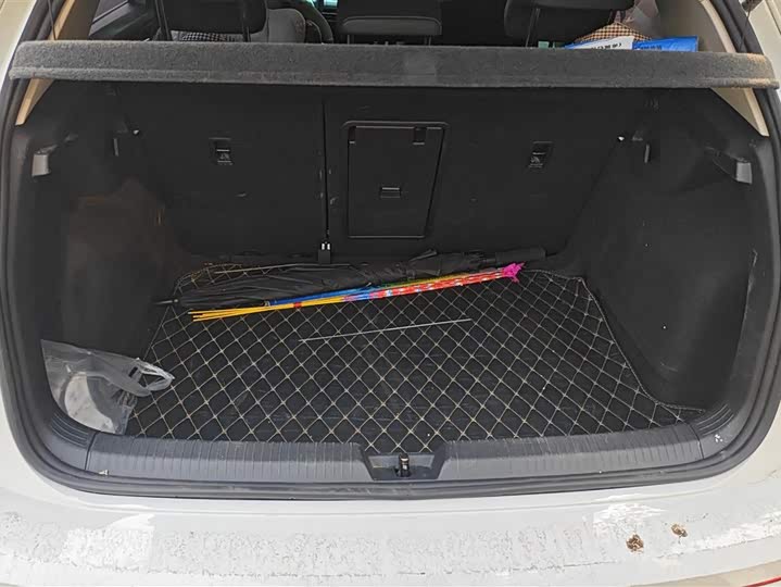 Фото 4 - Volkswagen Golf