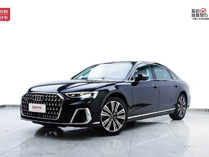 Фото 1 - Audi A8