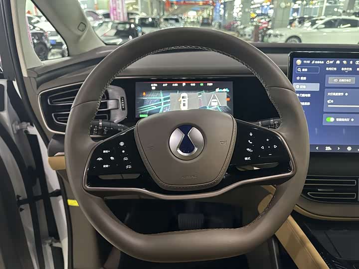 Фото 8 - Denza D9