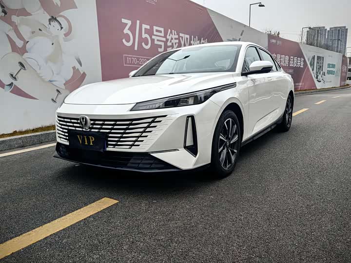 Фото 2 - Changan Eado Plus