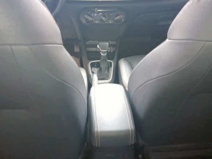 Фото 6 - Kia KX1