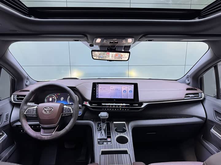 Фото 6 - Toyota Sienna