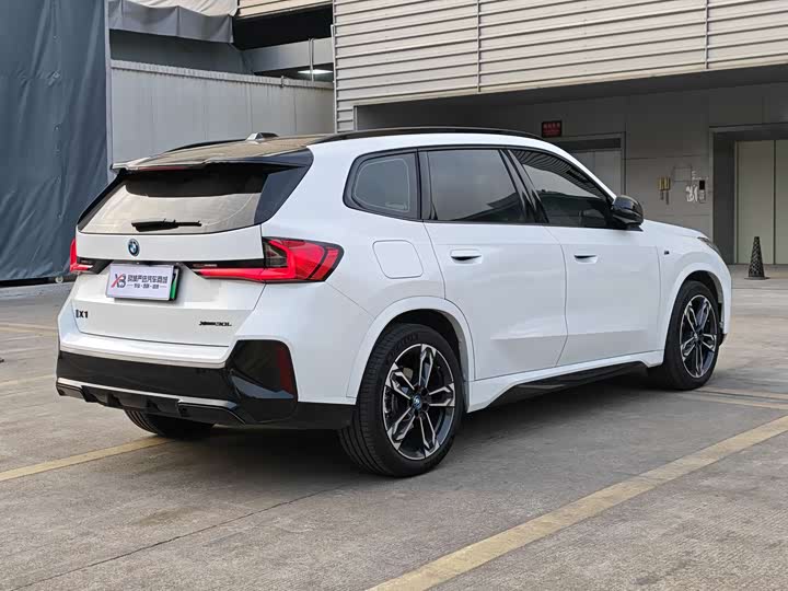 Фото 5 - BMW iX1