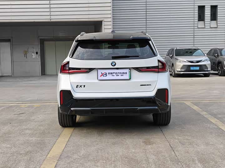 Фото 7 - BMW iX1