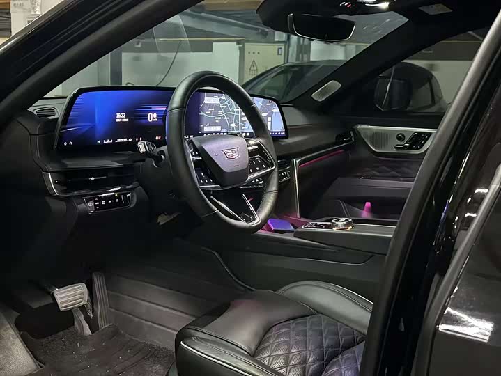 Фото 2 - Cadillac CT6