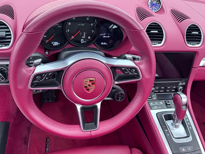 Photo 7 - Porsche 718