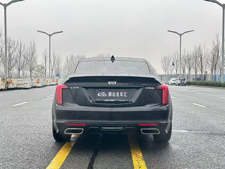 Фото 8 - Cadillac CT5