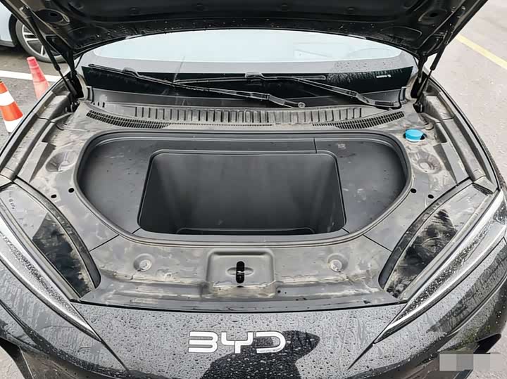 Photo 9 - BYD Sea Lion 07 EV