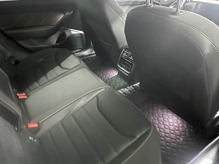 Фото 8 - Volkswagen CC