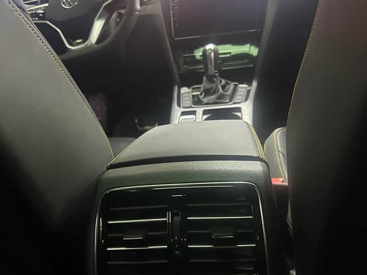 Фото 9 - Volkswagen CC