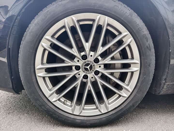 Photo 4 - Mercedes-Benz S-Class