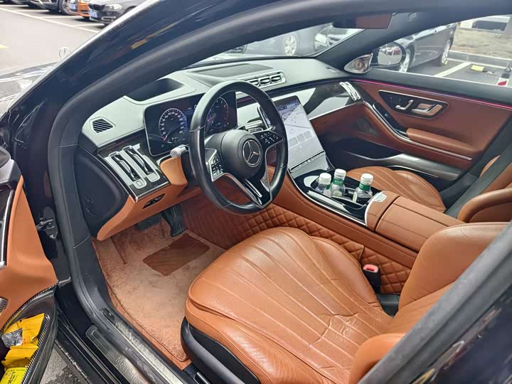 Photo 5 - Mercedes-Benz S-Class