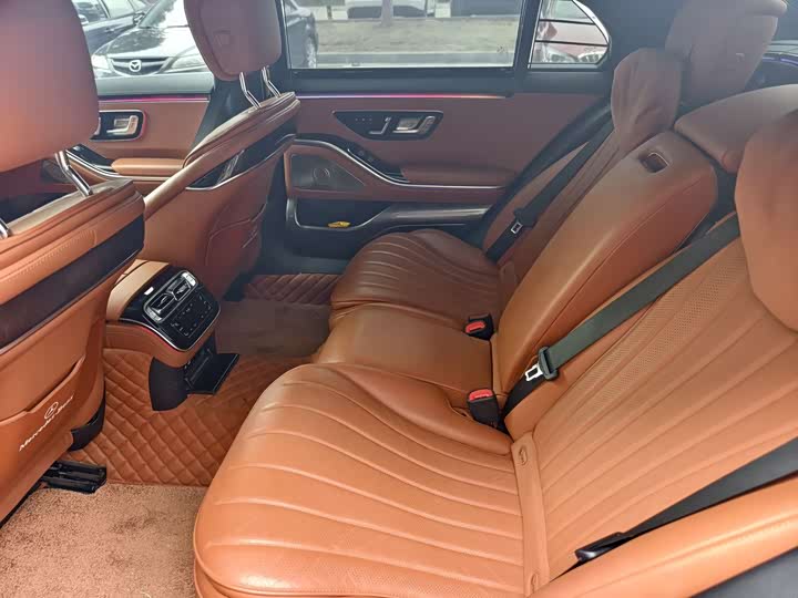 Photo 8 - Mercedes-Benz S-Class