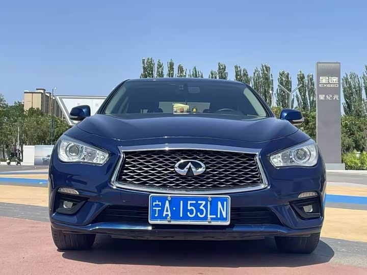 Фото 2 - Infiniti Q50L