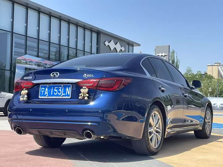 Фото 9 - Infiniti Q50L