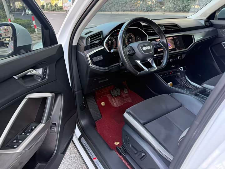 Фото 5 - Audi Q3