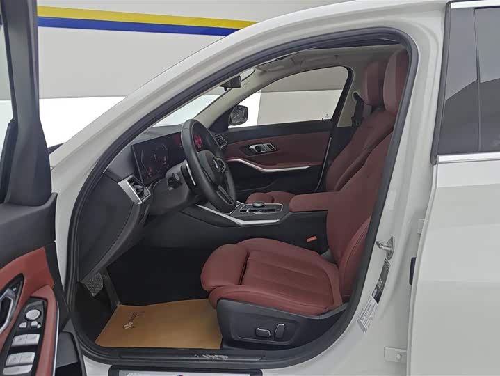 Фото 9 - BMW 3 Series