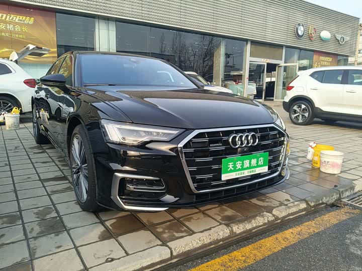 Фото 3 - Audi A6L