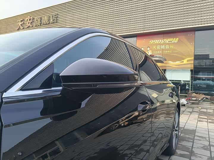 Фото 5 - Audi A6L