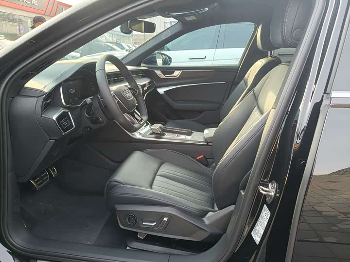 Фото 8 - Audi A6L