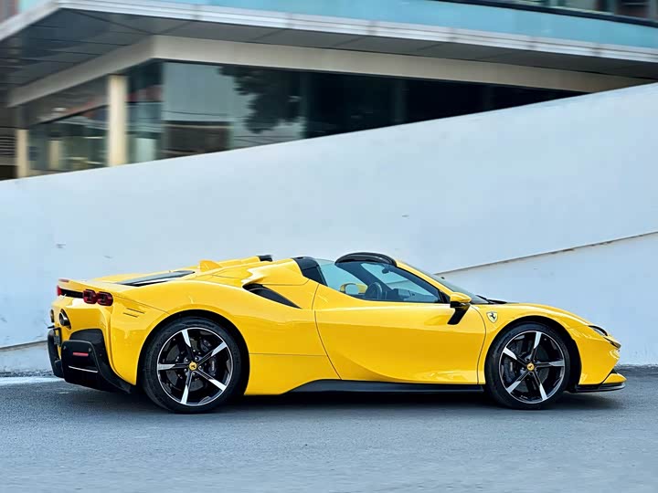 Photo 7 - Ferrari SF90