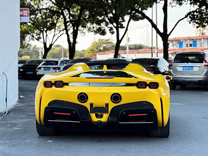 Photo 9 - Ferrari SF90