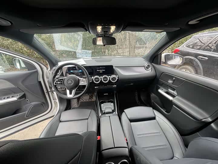 Фото 4 - Mercedes-Benz GLA-Class