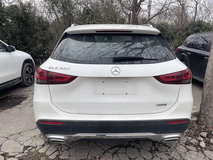 Фото 8 - Mercedes-Benz GLA-Class