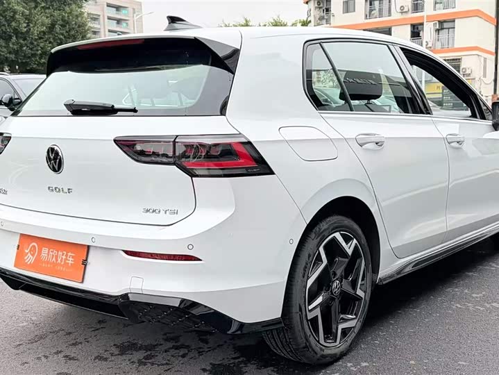 Фото 9 - Volkswagen Golf