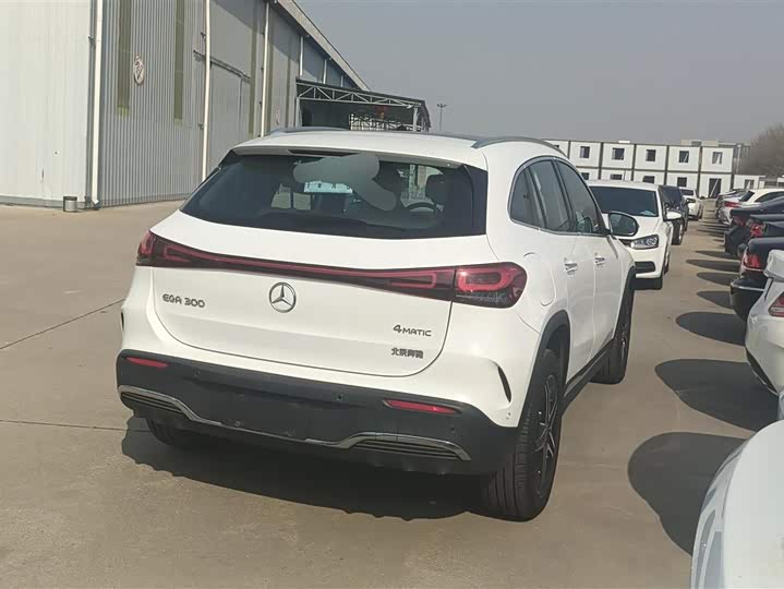 Фото 3 - Mercedes-Benz EQA