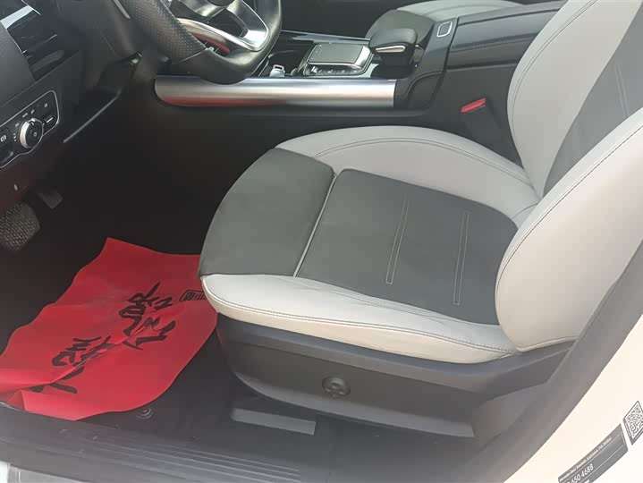 Фото 9 - Mercedes-Benz EQA