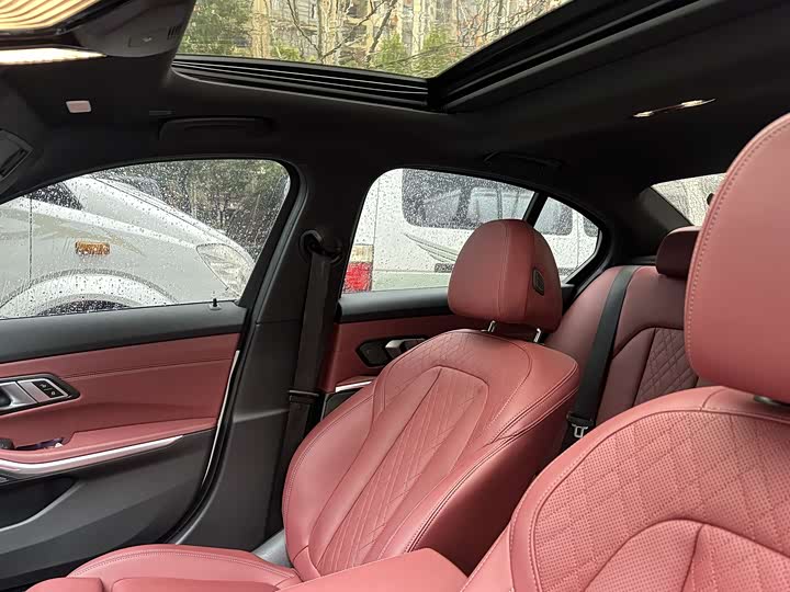 Фото 9 - BMW 3 Series