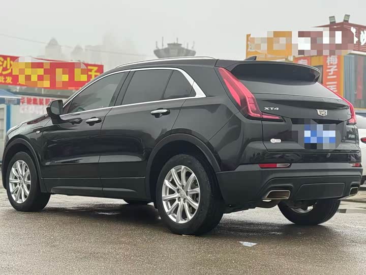 Фото 7 - Cadillac XT4