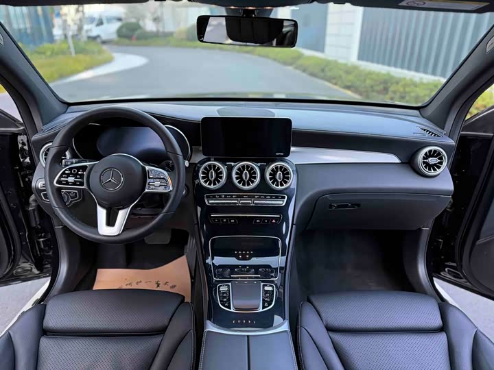 Фото 4 - Mercedes-Benz GLC-Class