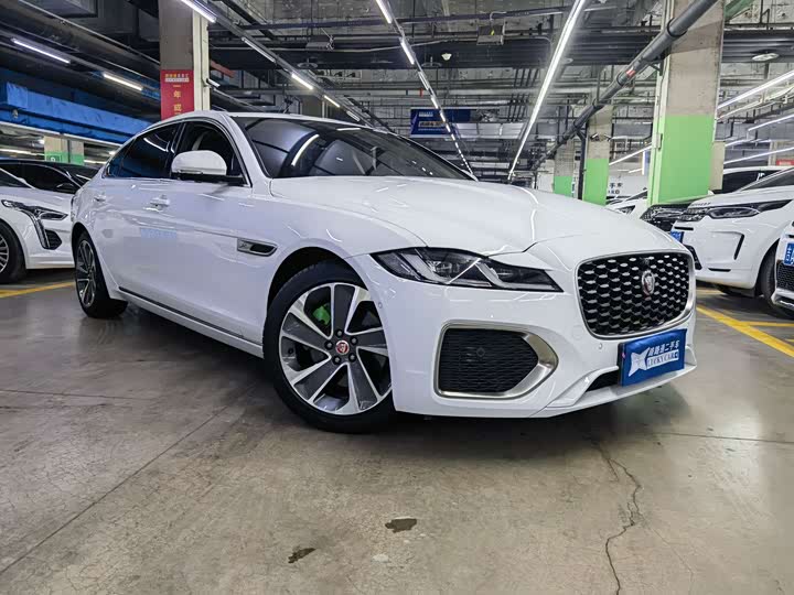 Фото 3 - Jaguar XF L