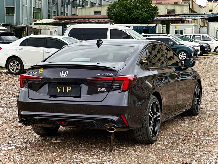 Фото 9 - Honda Integra