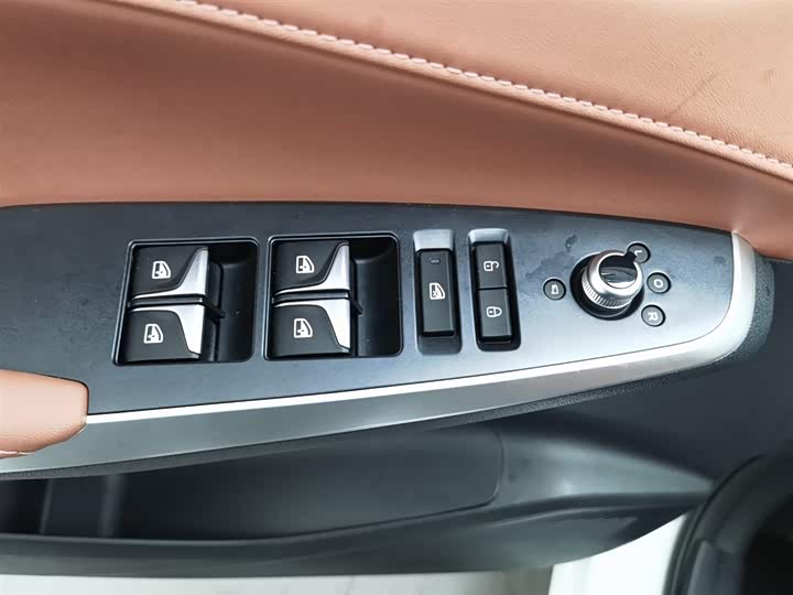 Photo 9 - Changan CS75 Plus